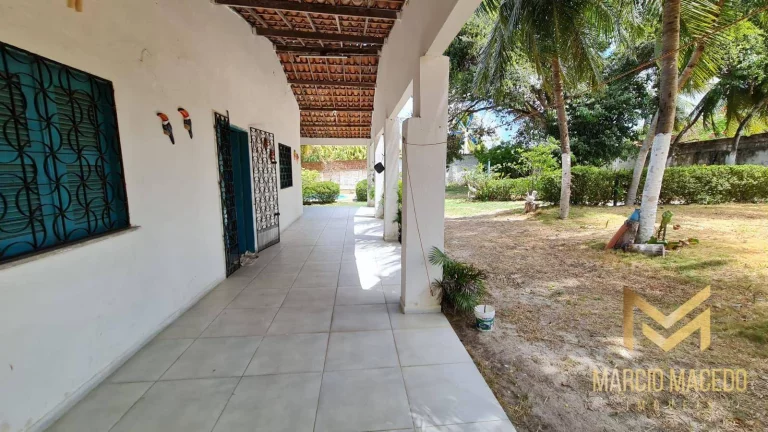 Imagem Terreno à venda, 2438 m² por R$ 850.000,00 - Centro - Paracuru/CE