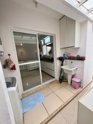 Imagem Sobrado à venda com 3 quartos, sendo 1 suíte, no condomínio Rio Preto, Atibaia - SP