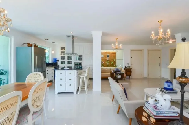 Imagem Casa Sobrado Brooklin Paulista - 270M², 4 Dorms, 4 Suítes, Sala 4 Ambientes, Lavanderia, 3 Vagas, Churrasqueira, Piscina, Hidro, Varanda, Terraço.