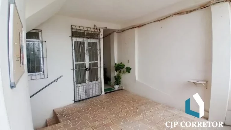 Imagem Casa de dois dormitórios reformada na orla da Ribeira
