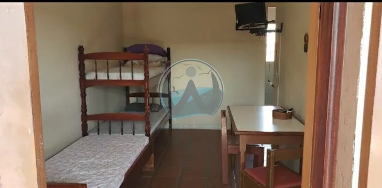 Imagem Predio à venda em Ubatuba-SP, bairro Maranduba: 1 quarto, 1 sala, 1 banheiro, 1 vaga de garagem, 50,00 m² de área.