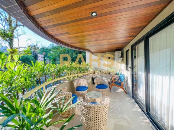 Imagem Apartamento de alto luxo na melhor região do bairro Atiradores. Com 198m², o apartamento foi total...