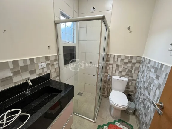 Imagem Linda casa de esquina com 4 suítes