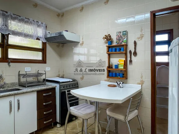 Imagem Apartamento 3 Dormitórios à Venda em Campos do Jordão | com Lareira