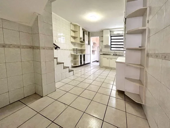 Imagem Magnífico Sobrado no Tatuapé - 3 dormitórios, 1 sala, 2 banheiros, 1 vaga de garagem. Confira já!