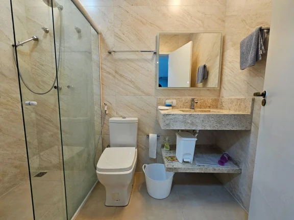 Imagem Casa de Luxo à Venda em Riviera de São Lourenço Módulo 26, 5 Quartos, 5 Suítes, 2 Salas e 2 Vagas de Garagem 255,62 m² de Área
