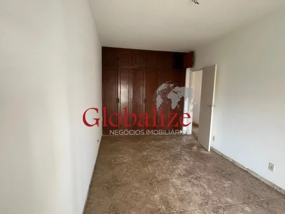 Imagem Ótimo apartamento de 3 dormitórios com suíte com vista lateral para o mar no bairro da Ponta da Praia em Santos (SP) por R$.900.000,00 !
