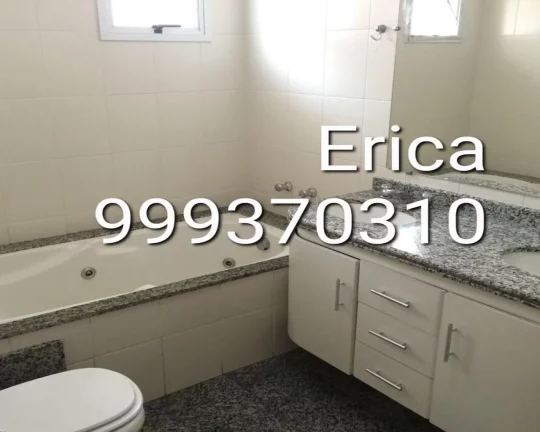 Imagem Lindo sobrado em condomínio fechado com 4 suítes FL11