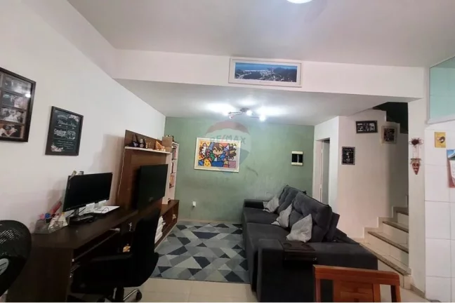 Imagem Casa á venda com 2 quartos com 93m² em Bento Ribeiro - Rio de Janeiro
