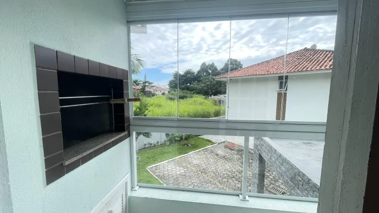 Imagem Apartamento para locação Canasvieiras, 3 dormitórios.