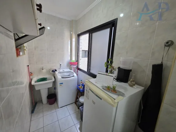 Imagem Apartamento com 2 Dormitórios na Guilhermina em Praia Grande