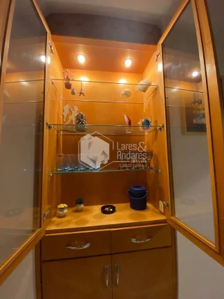 Imagem Apartamento para locação, Pitangueiras, Guarujá, 85m² com 2 dorm, 2 banheiros, 2 vgs com lazer, Camareira Diária, Mobiliado. Sinta a Brisa do Mar!