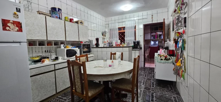 Imagem Casa tipo para venda em Jardim Aeroporto III com 2 quartos, 135m2
