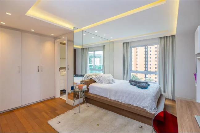 Imagem Apartamento com 4 Quartos à Venda, 335 m² em Moema - São Paulo Imagem Apartamento com 4 Quartos à Venda, 335 m² em Moema - São Paulo