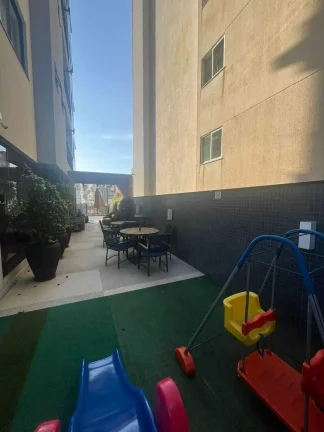 Imagem Apartamento alto padrão com 3 suítes e 3 vagas de garagem - Meia Praia | Itapema/SC