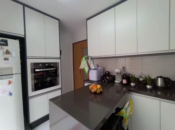Imagem Aconchegante Sobrado em Villagio no charmoso bairro do Boqueirão