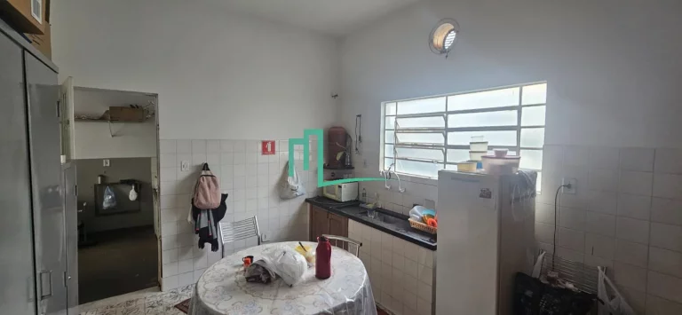 Imagem EXCELENTE CASA A VENDA NO CENTRO DE FRANCA-SP