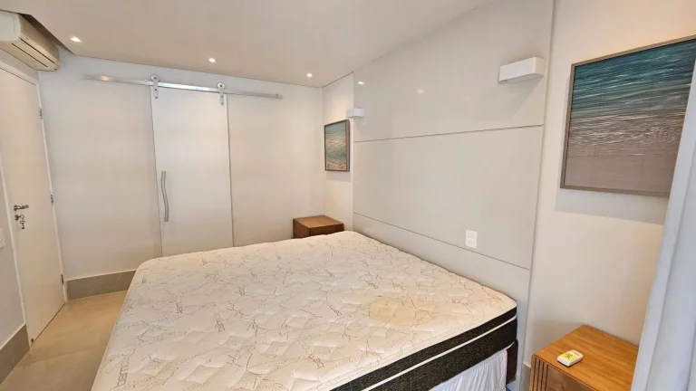 Imagem Apartamento com 3 dormitórios à venda, 132m - Módulo 07