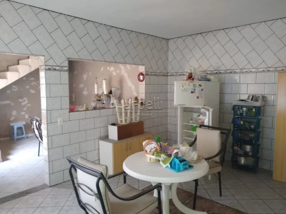 Imagem Sobrado com 300 metros quadrados aproximadamente de área total e 150 metros quadrados de área cons...