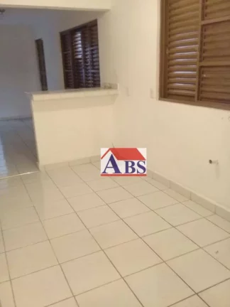 Imagem Duas casas sobrepostas em um terreno 10x30 , ótimo imóvel para renda, aceita troca por apartamento de maior valor em Santos ou Guarujá