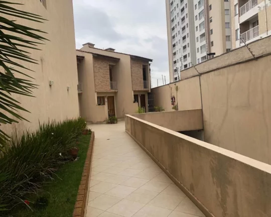 Imagem 1 1 9 9 9 3 7 1 8 4 8, EXCELENTE SOBRADO EM CONDOMINIO, AGENDE UMA VISITA!!