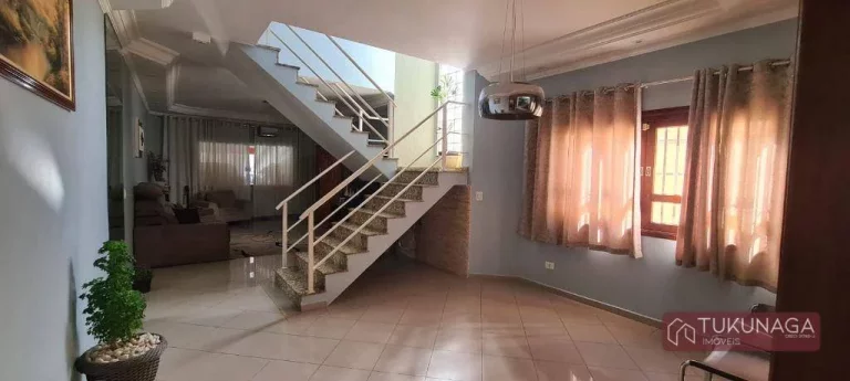 Imagem Sobrado com 3 dormitórios à venda, 192 m² por R$ 1.350.000,00 - Vila Galvão - Guarulhos/SP