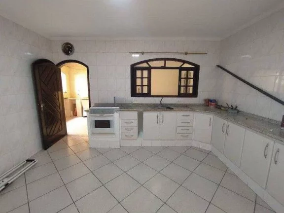 Imagem Sobrado com 3 dormitórios para alugar, 90 m² por R$ 2.000,00/mês - Parque Marajoara - Santo André/SP