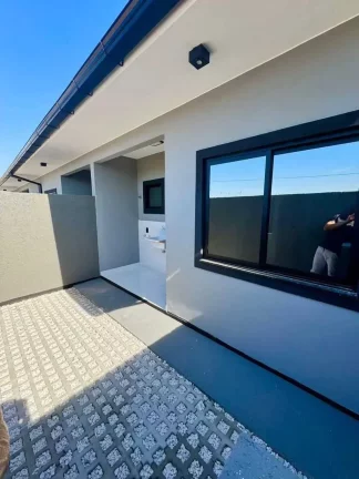 Imagem Casa geminada com 2 dormitórios e garagem para 2 carros em Palhoça/SC