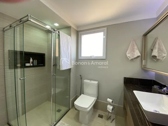 Imagem Este apartamento à venda no Taquaral é uma verdadeira joia! Com 189 m² de área útil, oferece um...
