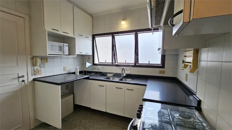 Imagem Apartamento à venda com 3 quartos, sendo 1 suíte, no condomínio Maresias, São Paulo - SP