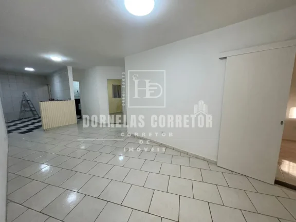 Imagem Casa em Moreno | 3 Quartos, 1 Suíte, 2 Salas, Garagem Coberta, Aceita Financiamento.