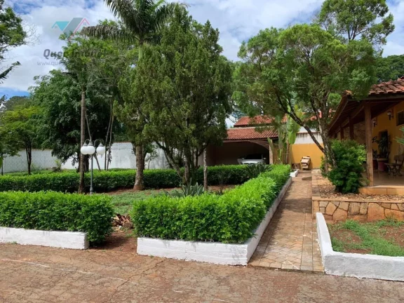 Imagem Oportunidade imperdível! Chácara em condomínio à venda em Ribeirão Preto-SP, no bairro Itanhangá Chácaras de Recreio. 3 quartos, 1 suíte, 1 banheiro, 600,00m² de área. Visite agora! Quer Imóvel Negócios Imobiliários.