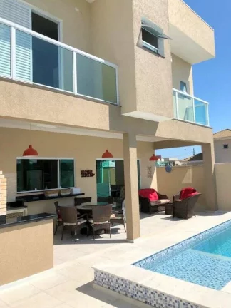 BELISSIMO SOBRADO EM CONDOMINIO FECHADO COM 5 SUITES