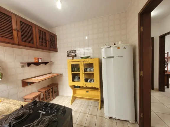 Imagem Apartamento ótima localização no Pereque-açu