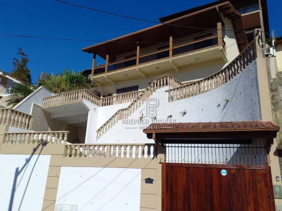 Imagem Oportunidade casa com 4 dormitórios à venda, 200 m² por R$ 940.000 - Panorama Teresópolis/RJ