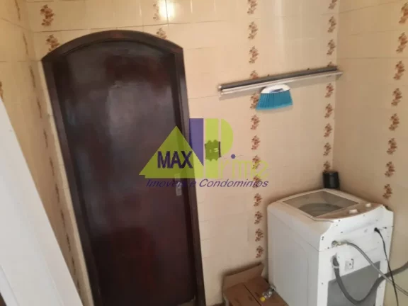 Imagem Casa Comercial para Locação na Penha de França - São Paulo-SP: 6 Salas, 3 Banheiros, 1 Vaga de Garagem!