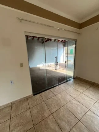 Imagem Vende-se casa no bairro Morada do Verde, com 2 quartos (sendo 1 suíte) – Igarapava/SP