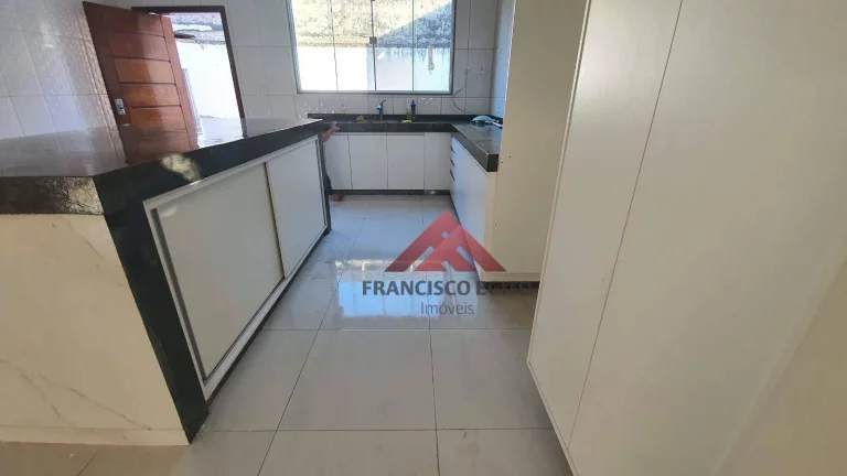 Imagem Casa com 3 dormitórios à venda por R$ 480.000,00 - Jardim Catarina - São Gonçalo/RJ