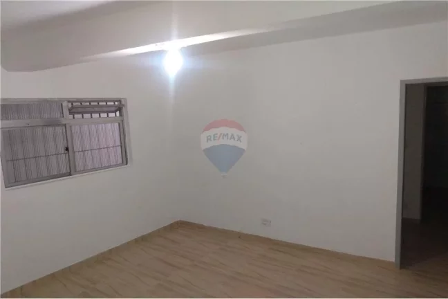 Imagem Terreno de 500m com 2 Casas area livre 400m Cupece 10 vagas