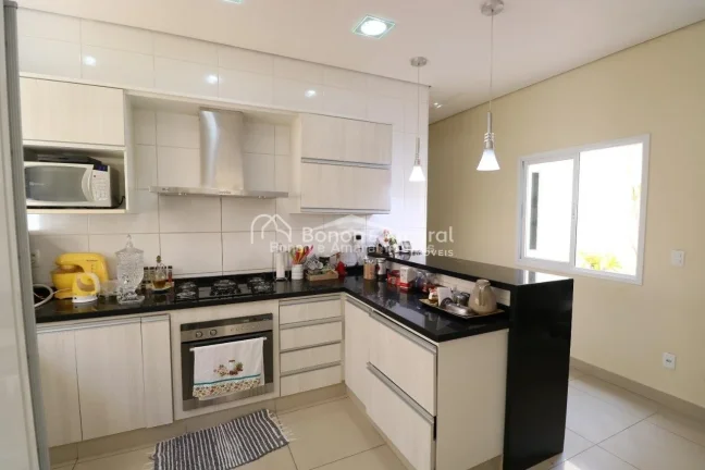 Imagem Casa com 03 quartos à venda no Condomínio Aurora, João Aranha, Paulínia/SP

Descubra esta excele...