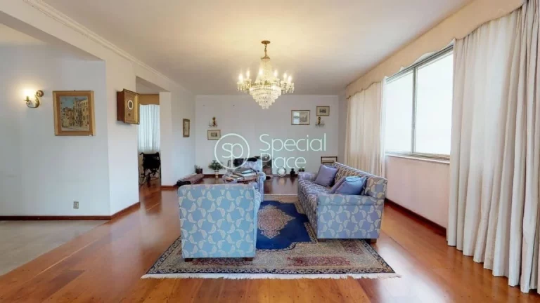 Imagem Apartamento super espaçoso com 325m2 de área privativa, 3 dormitórios ( 1 suíte) e 2 vagas na ga...