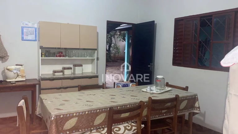 Imagem Casa com 2 dormitórios à venda, 120 m² por R$ 1.000.000,00 - Setor Central - Itumbiara/GO