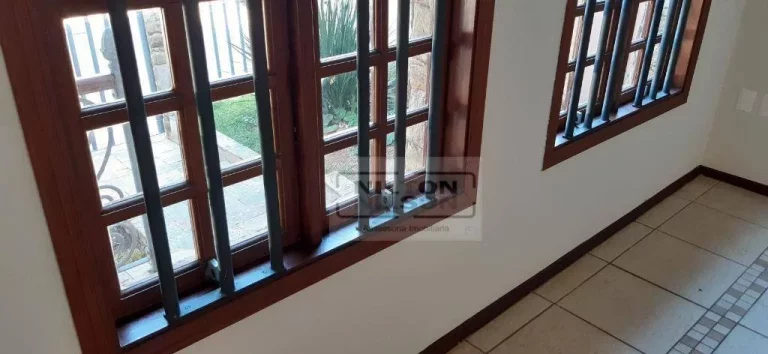 Imagem Casa com 3 dormitórios para alugar, 170 m² por R$ 4.770,00/mês - Jardim Chapadão - Campinas/SP