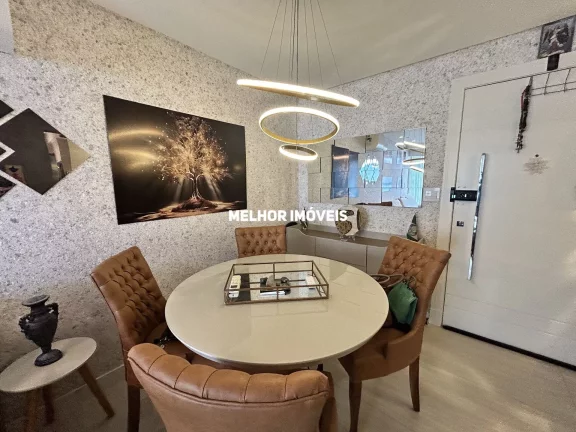 Imagem Apartamento á venda com 02 dormitórios em condomínio frente mar no centro de Balneário Camboriú.