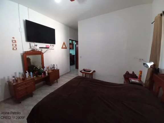 Imagem Casa 3 dormitórios e piscina, disponível para locação em Peruíbe.