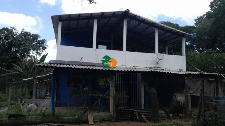 Imagem Sítio para Venda em São Roque, Sorocamirim (canguera), 2 dormitórios, 1 suíte, 3 banheiros, 2 vagas