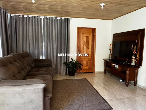 Imagem Chácara á venda com 2 casas, piscina, salão de festa localizada em Camboriú Santa Catarina