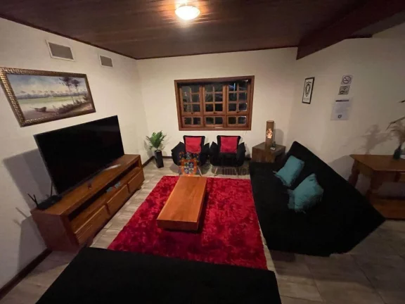 Imagem Chácara com 4 dormitórios à venda, 4000 m² por R$ 2.000.000 - Monte Verde - Camanducaia/MG