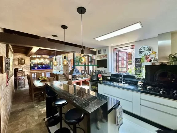 Imagem Casa com 4 Quartos à Venda, 300 m² em Jardim Do Golf I - Jandira
