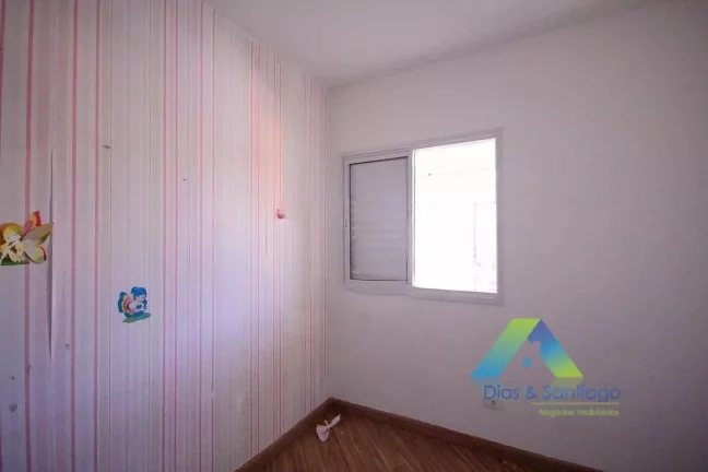 Imagem Apartamento com 3 dormitórios e 2 banheiros em Vila das Mercês/SP!